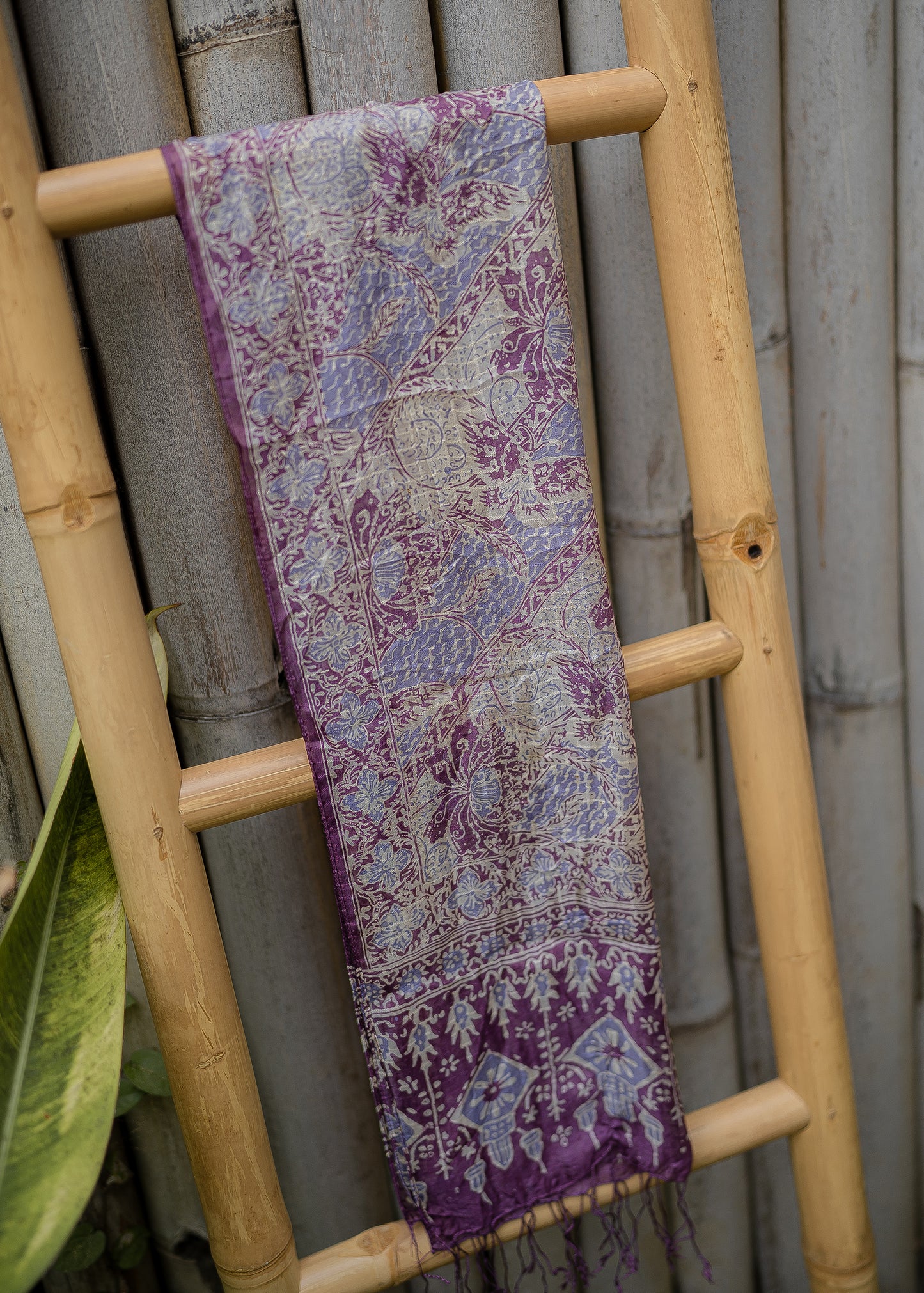 SMALL VIOLET SILK SCARF