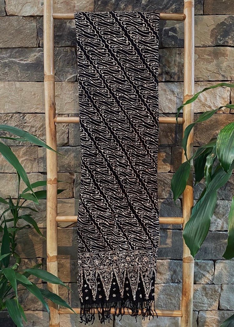 BLACK SARONG - Collective Sherpas