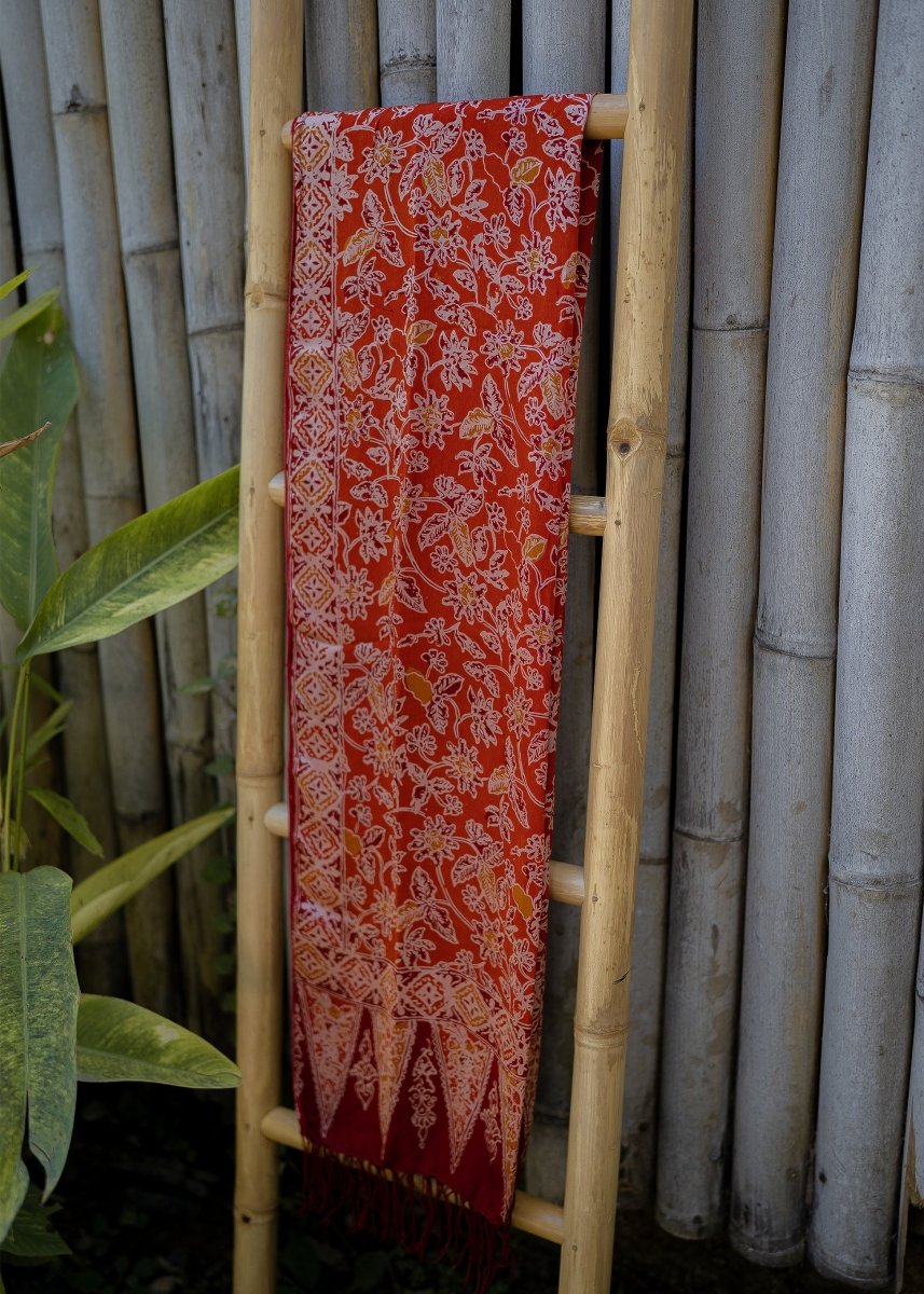 CARDINAL AND GOLD REFINED SILK SARONG - Collective Sherpas