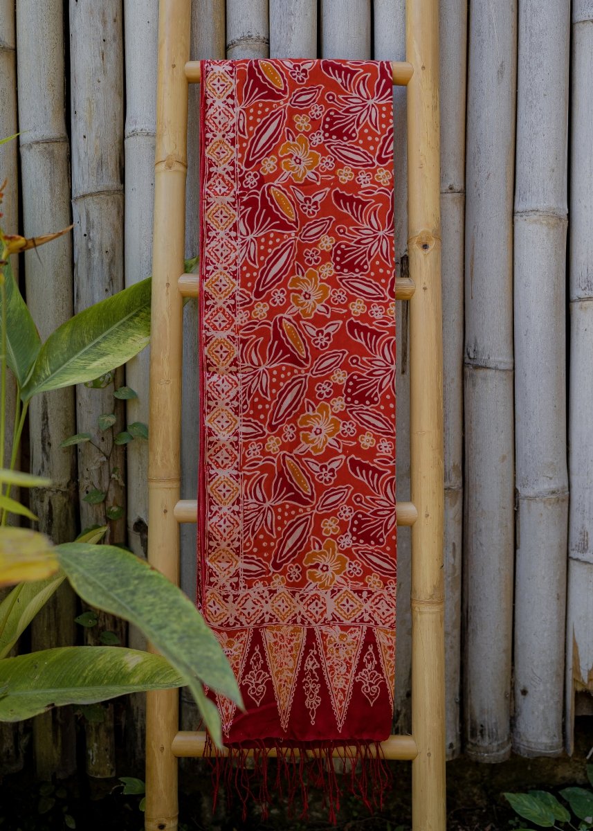 CARDINAL AND GOLD REFINED SILK SARONG - Collective Sherpas