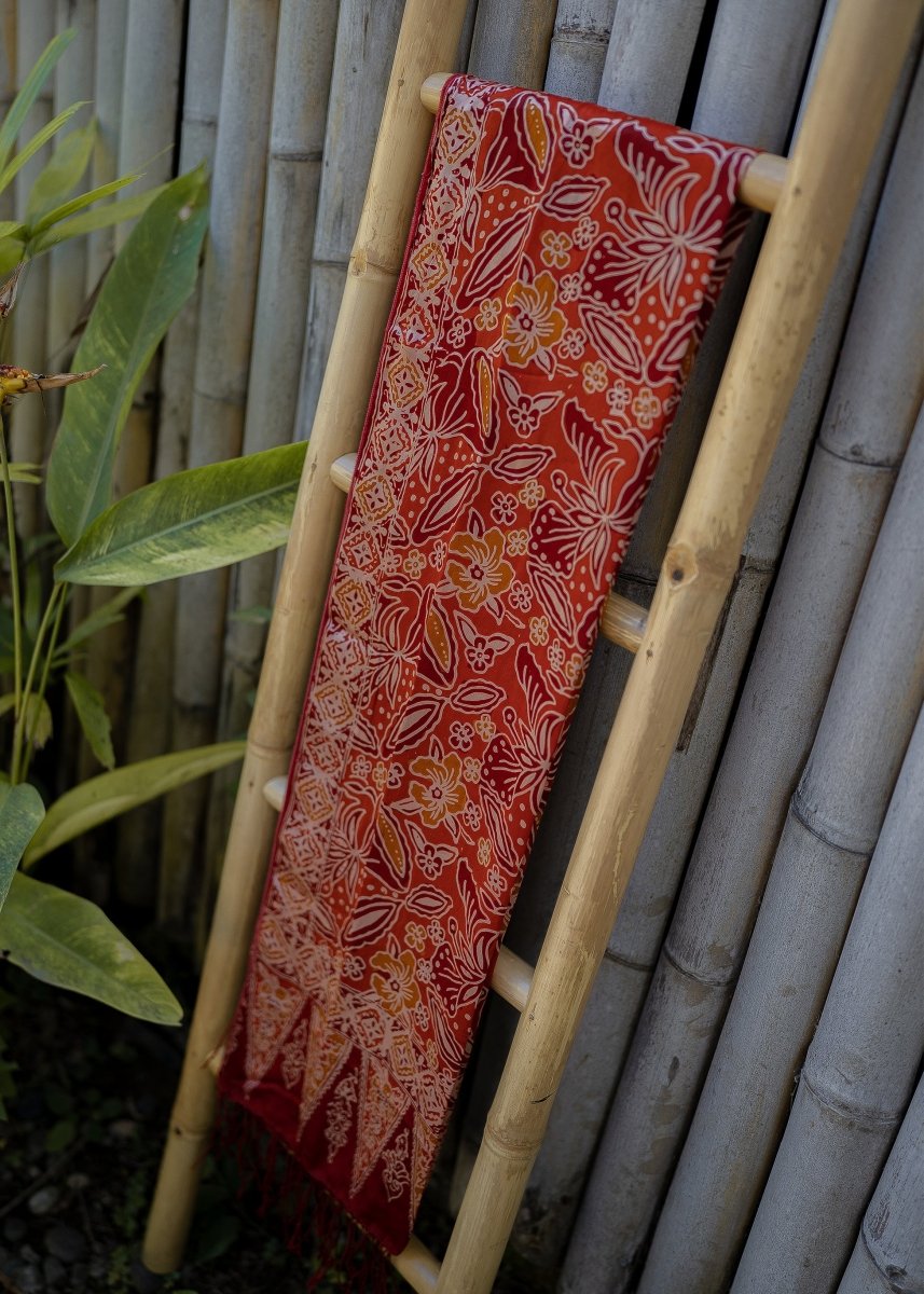 CARDINAL AND GOLD REFINED SILK SARONG - Collective Sherpas