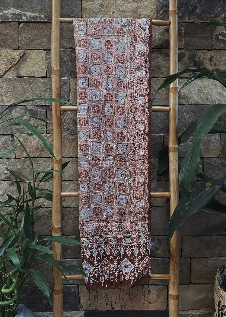 FLORAL GRID SILK SARONG - Collective Sherpas