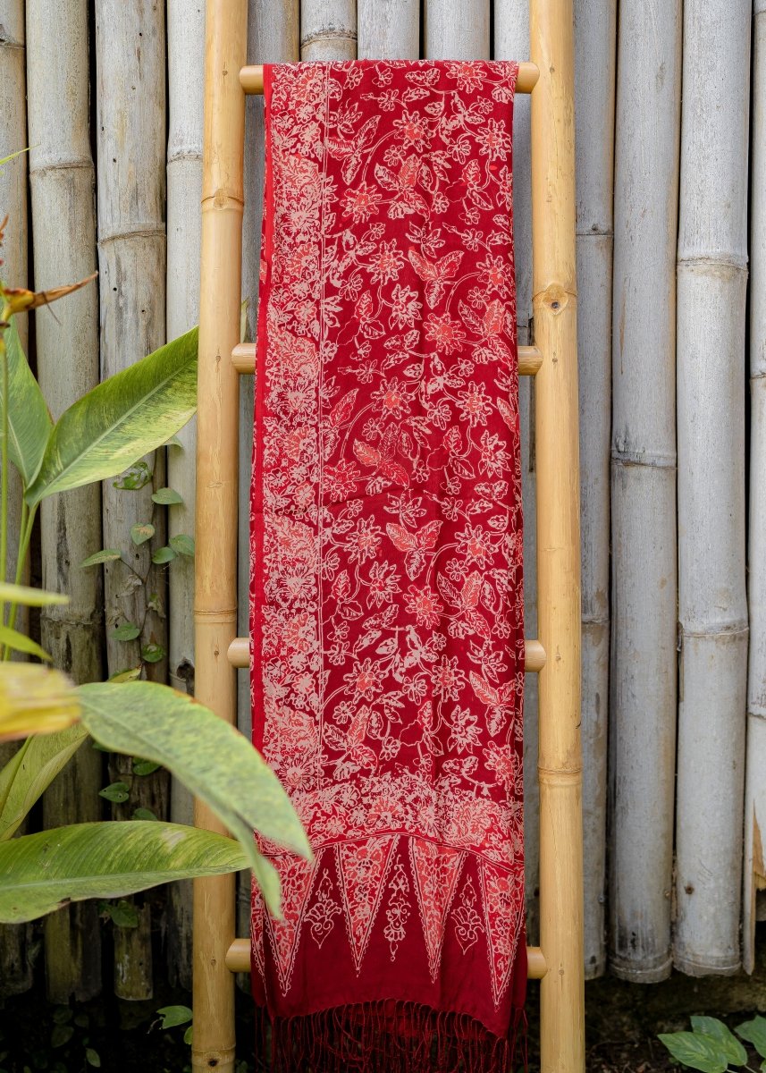 LARGE GARNET RED REFINED SILK SARONG - Collective Sherpas